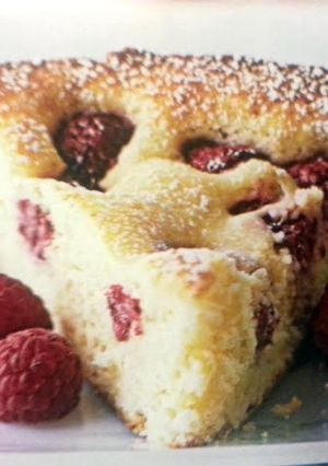 A picture of Raspberry-Cream Cheese Coffee Cake.