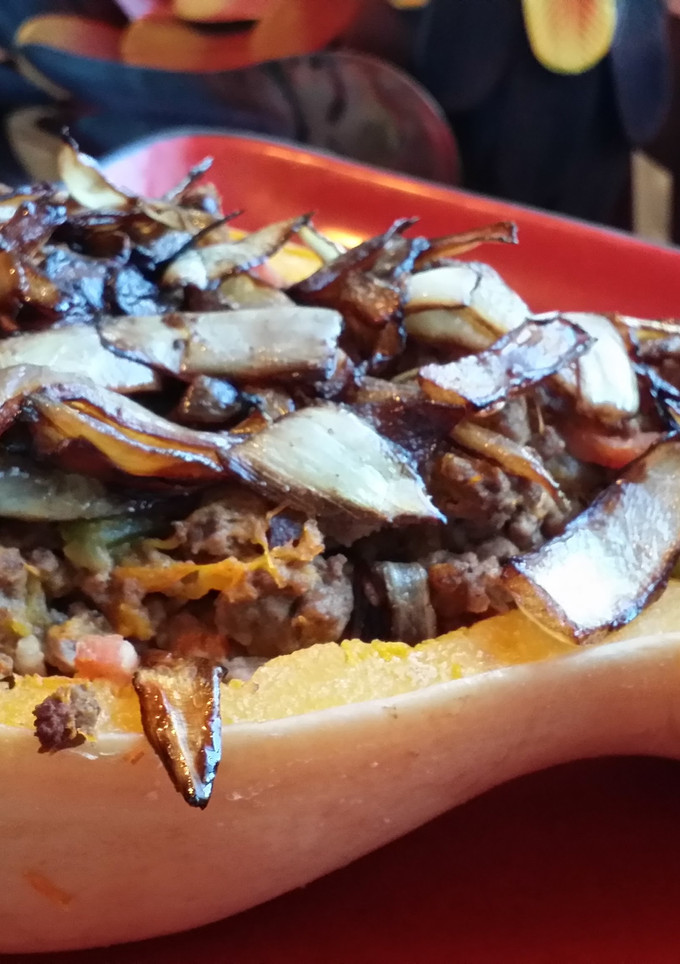 A picture of Bacon Beef Butternut Squash.