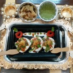 A picture of Papdi chaat.