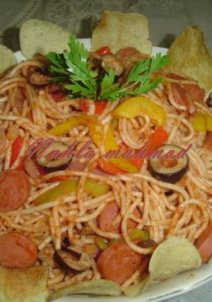 صورة لوصفة مكرونة بيتزا بالسوسيس