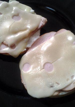 A picture of Bomb-diggity bagels.