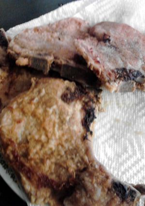 A picture of Garlic & Herb Fried Pork Chops.