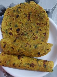 થેપલા (Thepla Recipe in Gujarati) રેસીપી મુખ્ય ફોટો