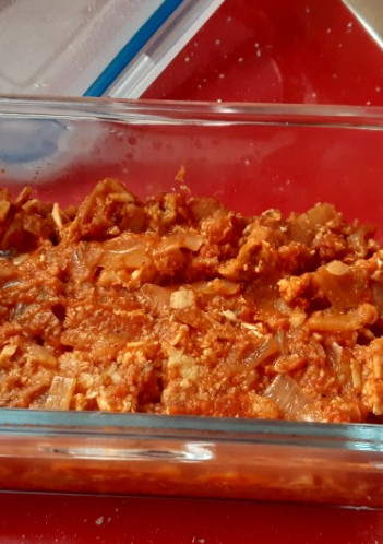 Una foto de Bonito con tomate para rellenos y acompañamiento de pastas