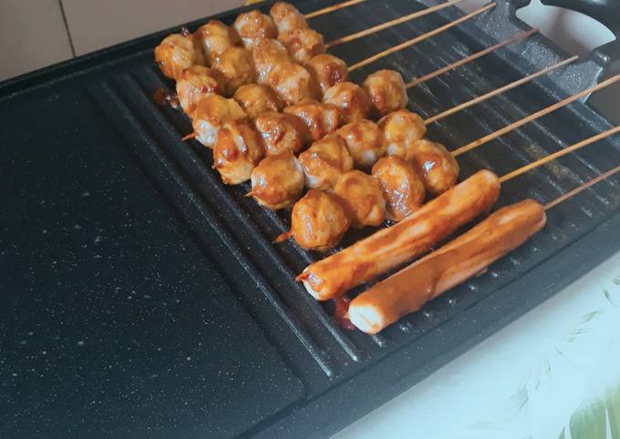 Anti Ribet, Memasak Pentol bakar bumbu kacang Ekonomis