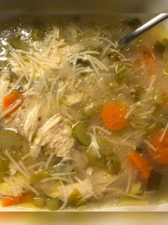 Una foto de Sopa de pollo