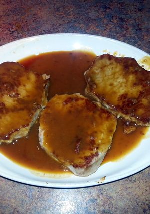 A picture of OJ Glazed Pork Chops.