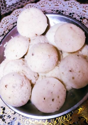 A picture of Butter Jeera idli.
