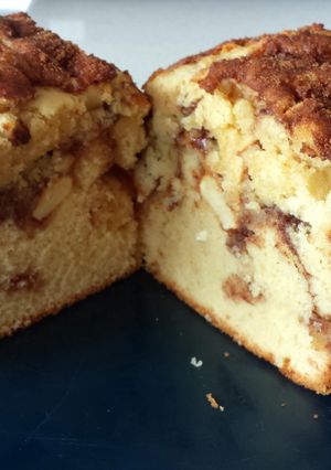 A picture of Devine Apple Cinnamon Loaf.