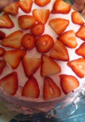 A picture of strawberry soda cake.