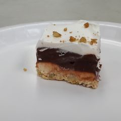A picture of Drumstick torte.