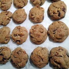 A picture of Walnut and choco chip cookies.
