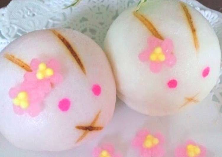 Cute Rabbit Steamed Buns for Cherry Blossom Viewing