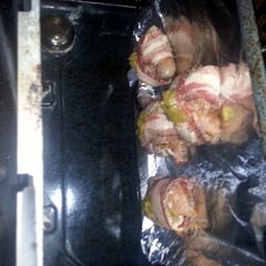 A picture of green chile stuffed chicken breast.