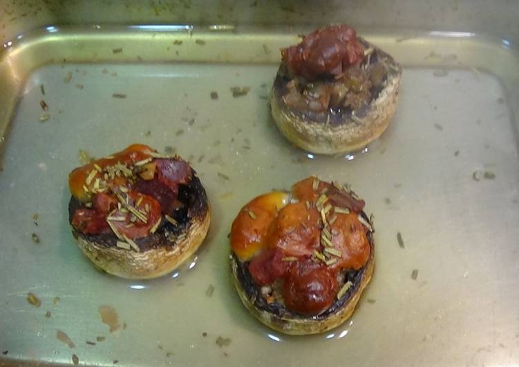 Champiñones rellenos de jamón y queso