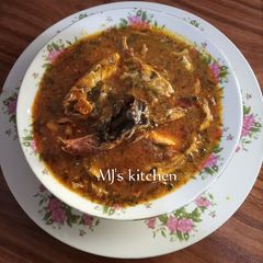 A picture of Draw soup with bitter leaf.