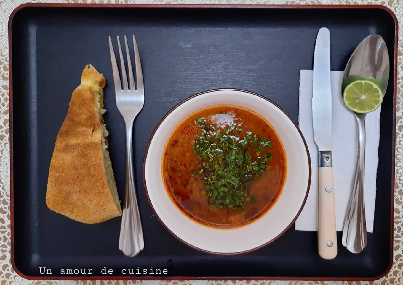 Soupe d'orge concassé 🥣 accompagnée de pain maison 🌾