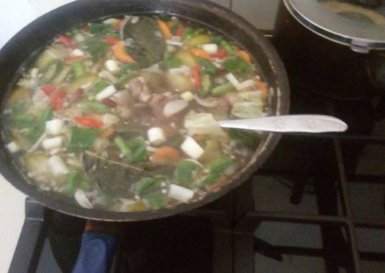 Asem asem daging sapi kacang merah