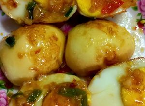 Hình của món Trứng chiên rim nước mắm.