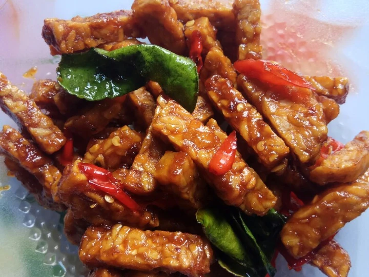 Cara Mudah Menyiapkan Resep Orek tempe kering pedas manis yang Lezat Sekali Anti Ribet, Uenak Banget