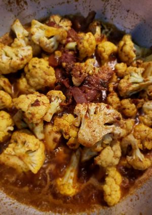 A picture of Crispy pickly cauliflower.