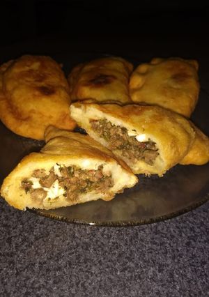 Una foto de Empanadas de mandioca;comida típica del paraguay