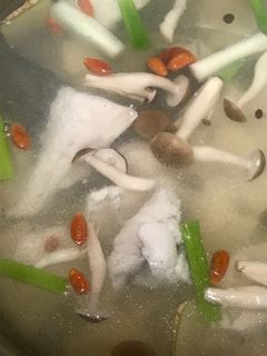 薑絲鱸魚豆腐湯 的食譜成品照片