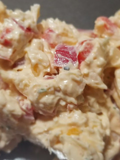 A picture of Sheik's Garden Fresh Vegetable Cream Cheese.
