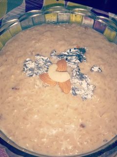गुड़ की खीर (Gur ki kheer recipe in hindi) रेसिपी मुख्य फोटो