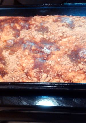 A picture of Stacy's Apple Crumb Cake.