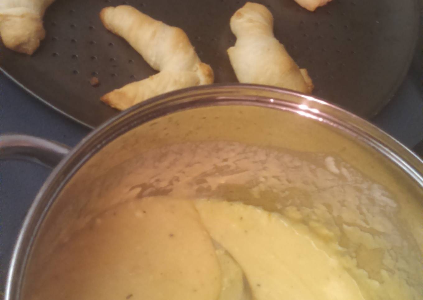Brew pub cheese soup