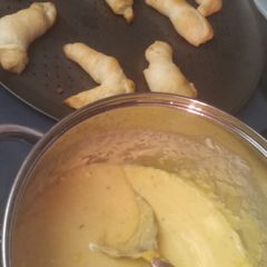 A picture of Brew pub cheese soup.
