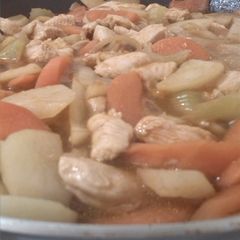 A picture of Chicken Afritada with Celery.