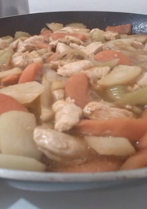 A picture of Chicken Afritada with Celery.