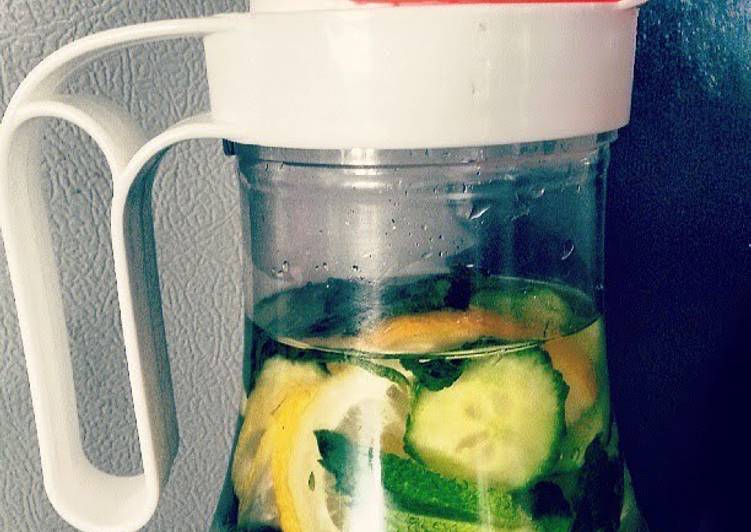 Step-by-Step Guide to Make Favorite refreshing summer detox water