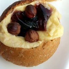 A picture of Breakfast Bun.