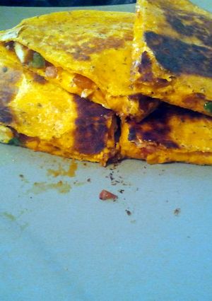 A picture of cookin couples easy chicken quesadillas.