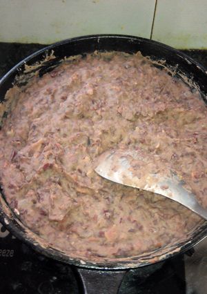 A picture of Refried Beans.