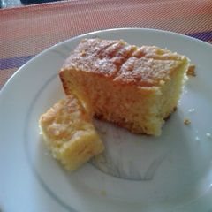 A picture of Delicious orange spongecake!.