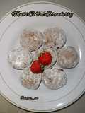 150. Mochi Coklat Strawberry
