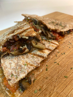 Una foto de Quesadilla ibérica