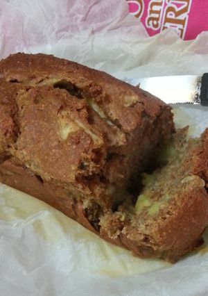 A picture of Super healthy apple and banana cake.