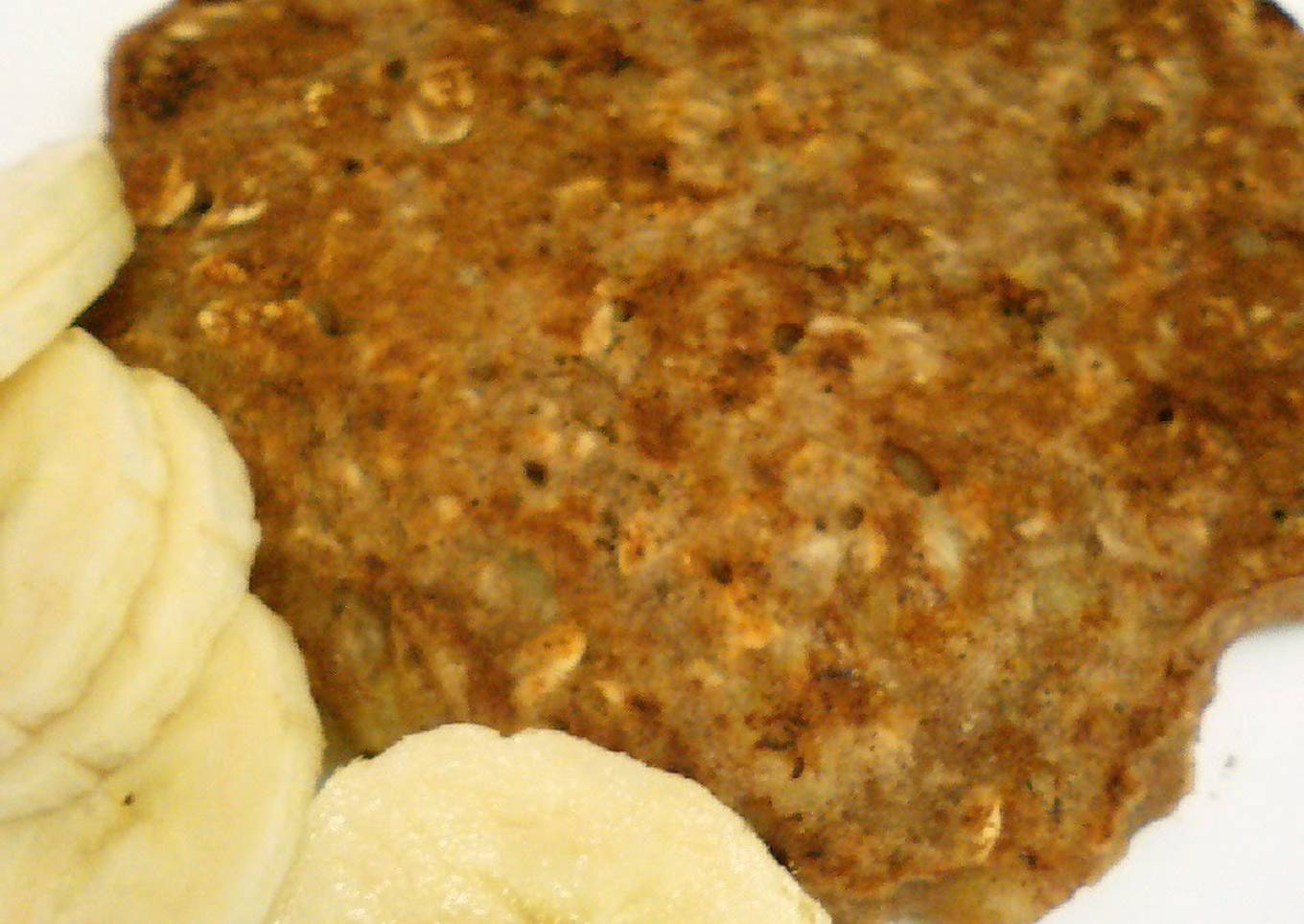 Easy-to-Make Banana Oatmeal Pancakes