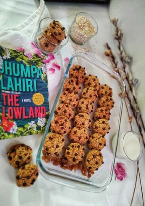 A picture of Oatmeal raisin cookies🍪.