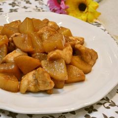 A picture of Re-using the Cooking Liquid From Simmered Pork Belly Cubes Braised Daikon Radish and Chicken.