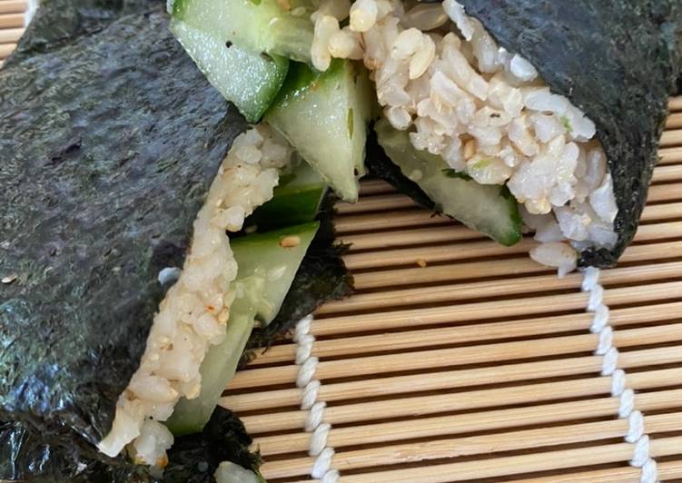 Recipe of Ultimate Sushi onigirazu (sushi sandwich)