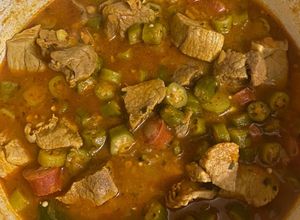 Foto de Ensopado de carne com quiabo