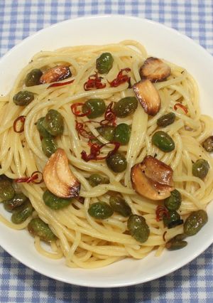 A picture of Aiba’s Edamame Peperoncino Pasta with Dried Edamame.