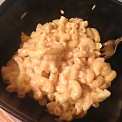 A picture of Crock Pot Mac n' Cheese.