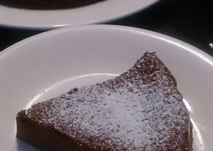 Rich and Chewy Gateau Chocolat Made with Silken Tofu Recipe